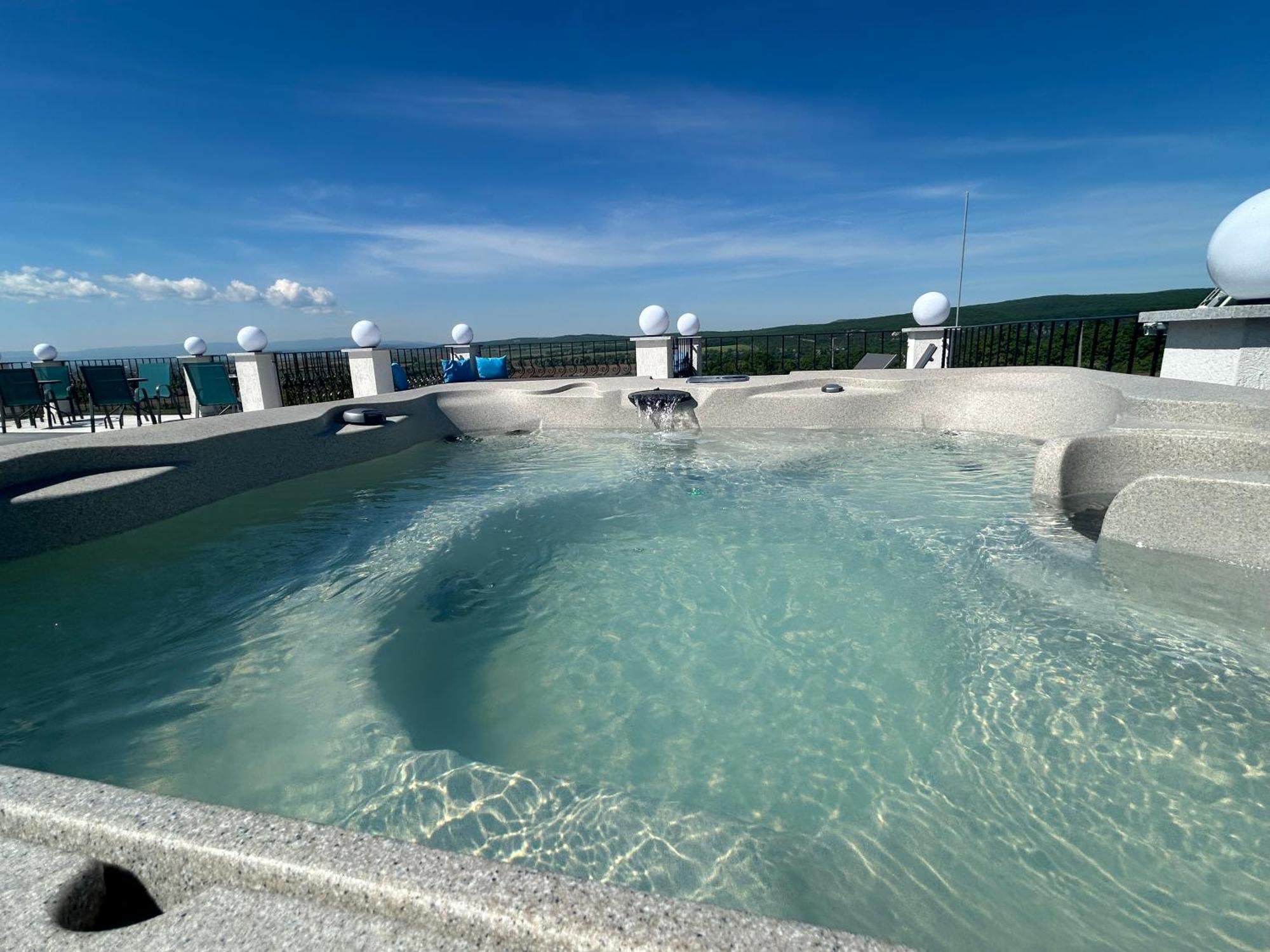 Danelis Hotel Edelény Zewnętrze zdjęcie